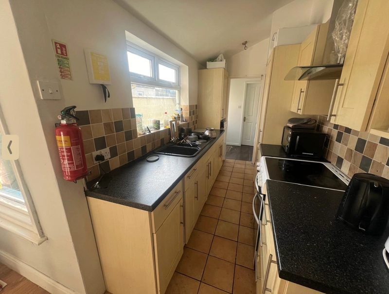 3 Bedroom - Sausthorpe Street - Bills Inclusive - Thumbnail 3